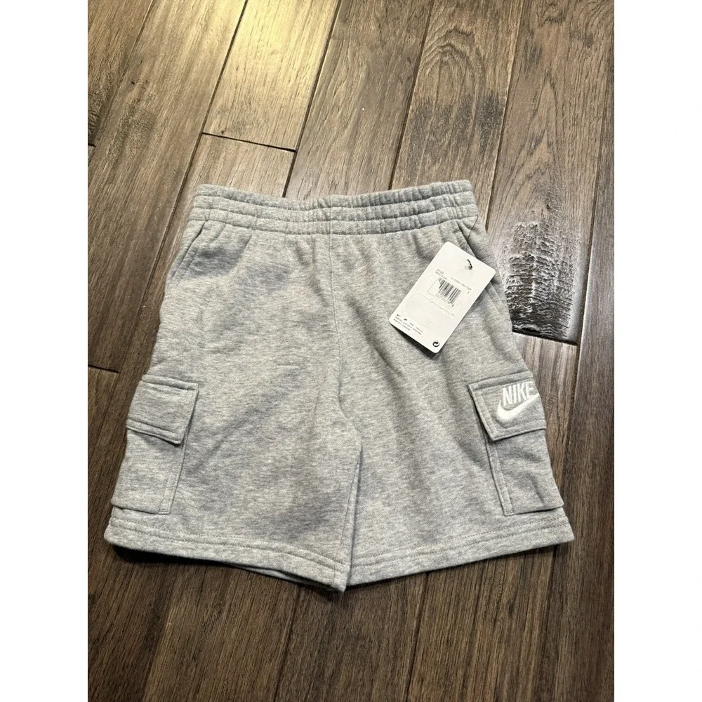 Nike Cargo‎ Shorts Boys Size 5 Grey Heather Fleece Elastic Waist Athletic